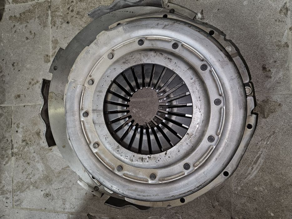 Продам диск сцепления Паз