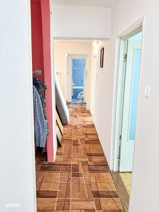 Apartament 4 camere 90 mp - etajul 6/10, zona centrala