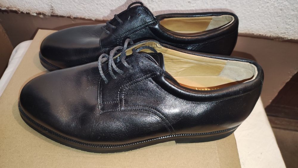 Здрави мъжки половинки от естествена кожа Ambiorix №48