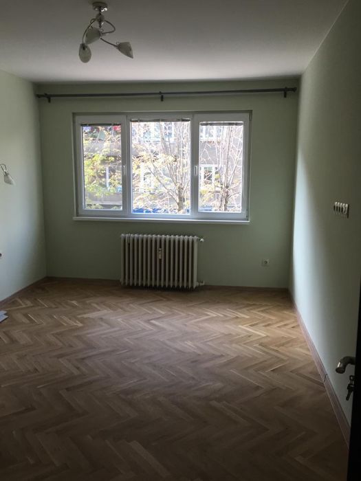 Дава се под наем Тристаен апартамент в София, Център - 100 кв.м за 800 € - Снимка #9