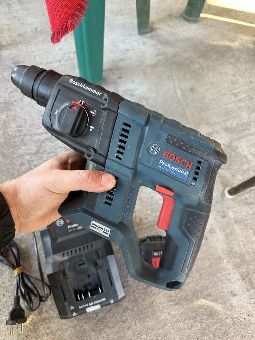 Bosch GBH 18V-21 перфоратор