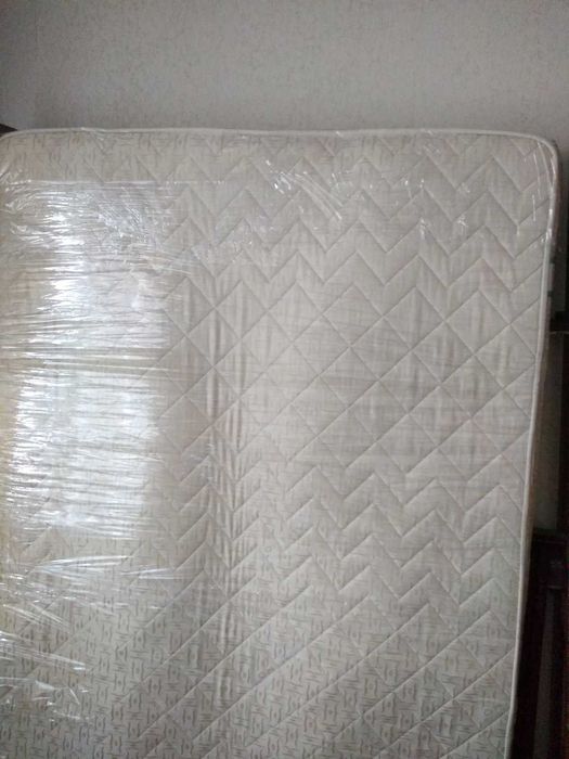 Матраци различни