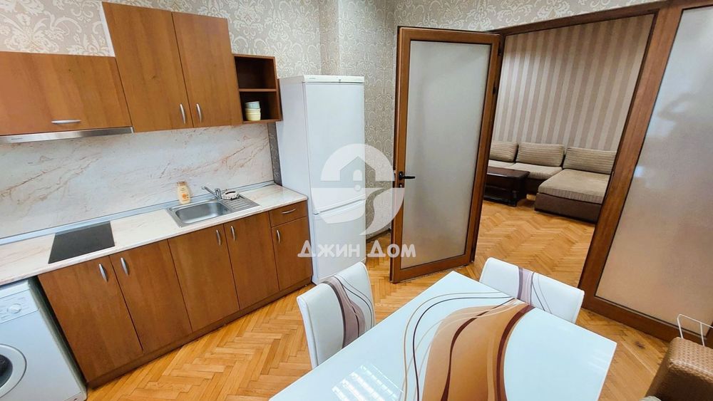 Продава се Многостаен апартамент в Бургас, Център - 156 кв.м за 1481 €/кв.м - Снимка #5