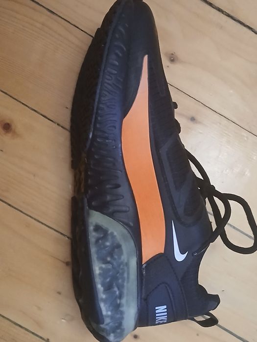 Маратонки NIKE Намаление