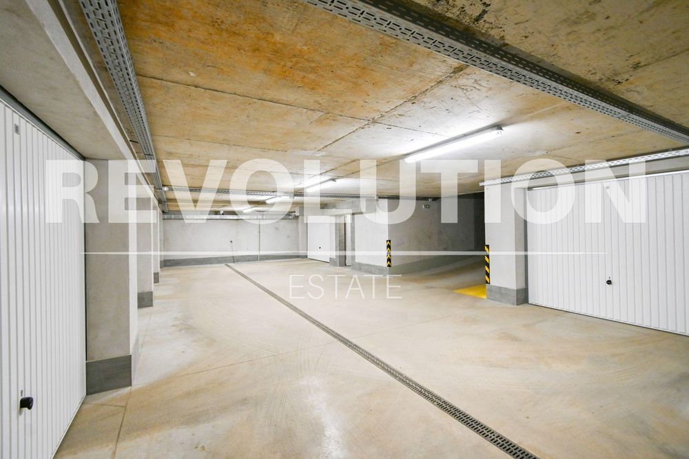 Продава се Тристаен апартамент в София, Дървеница - 125 кв.м за 1510 €/кв.м - Снимка #9