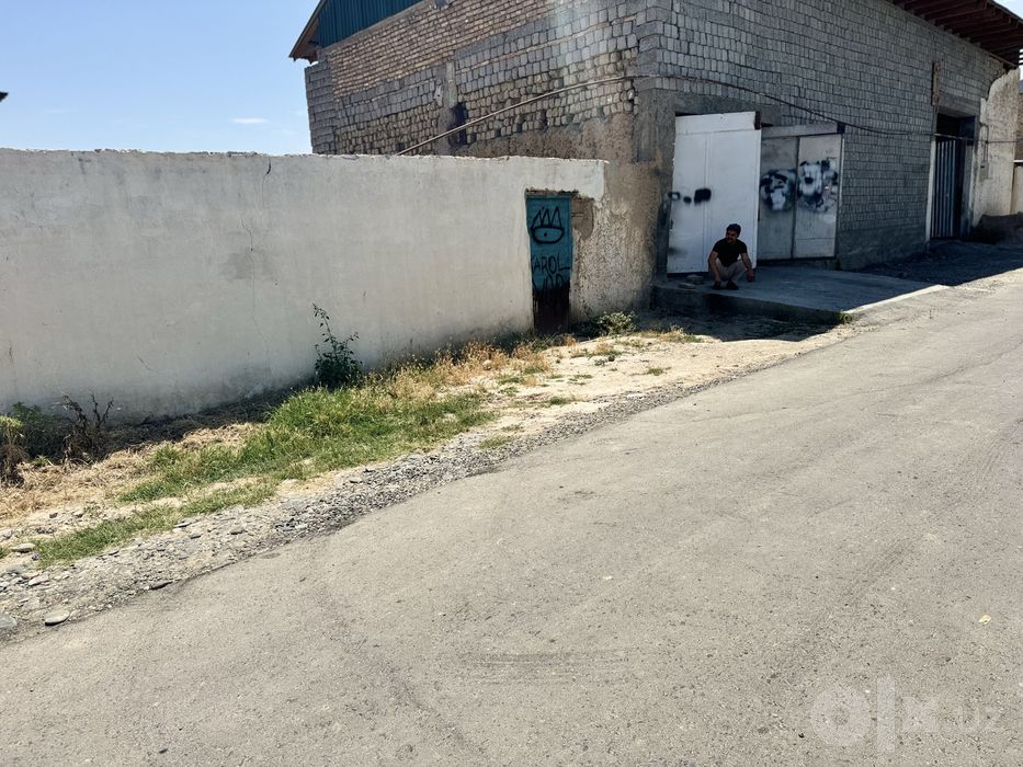 Uchaska er maydoni 6 sotiqdan sal ziyotroq