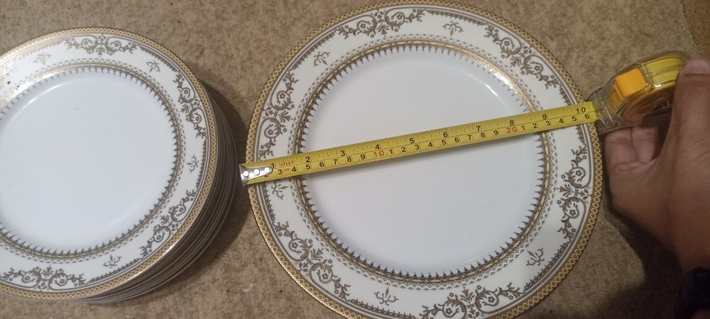 Продам тарелки по штучно