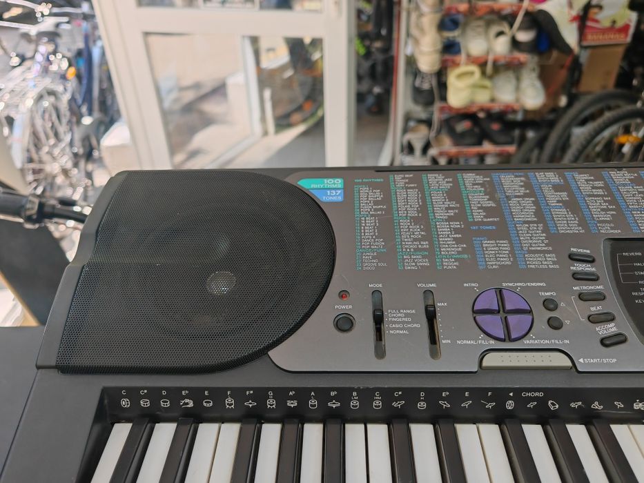 Синтезатор Casio CTK-620L