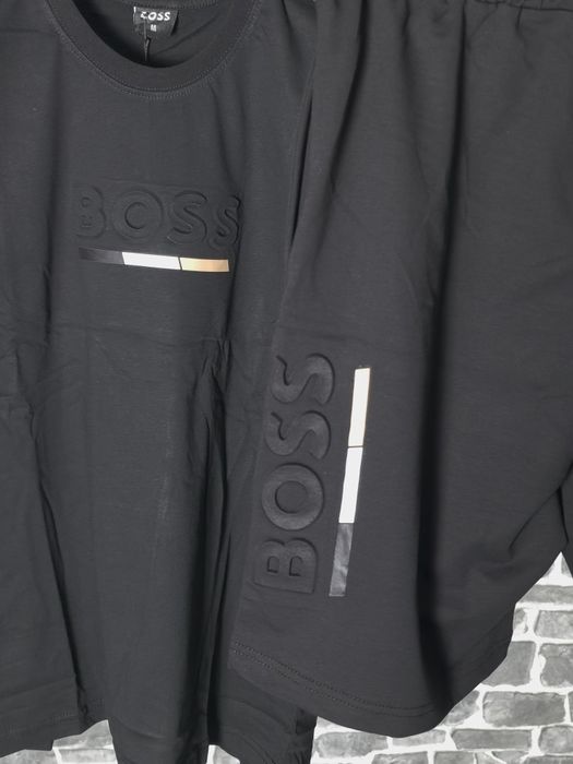 Hugo Boss летен екип НАМАЛЕНИЕ