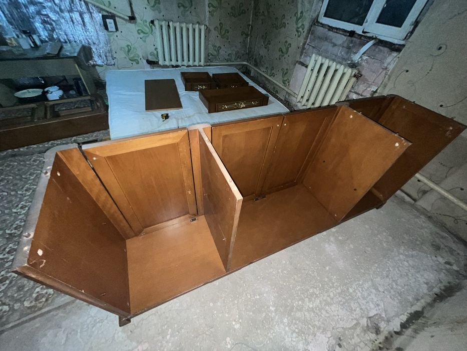 Комод из дуба и зеркало