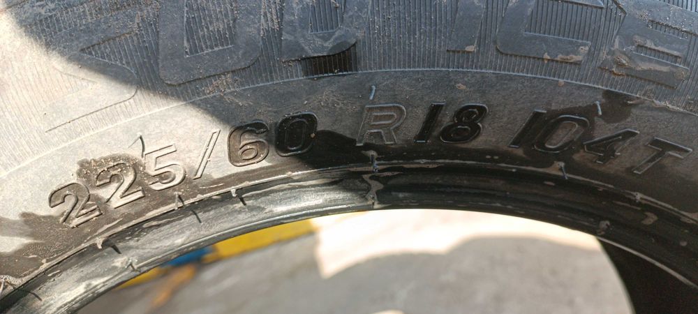 Резина зима 225/60 R18