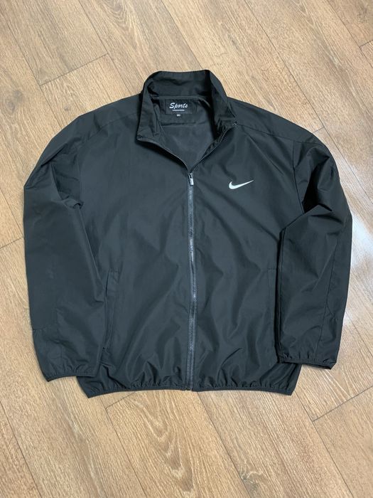 Продам ветровка Nike