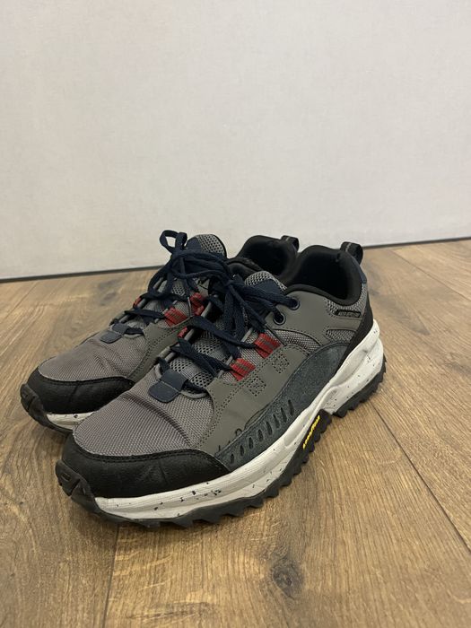 кроссовки Skechers 41