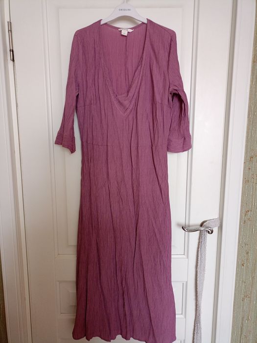 Платья разные 46-48р