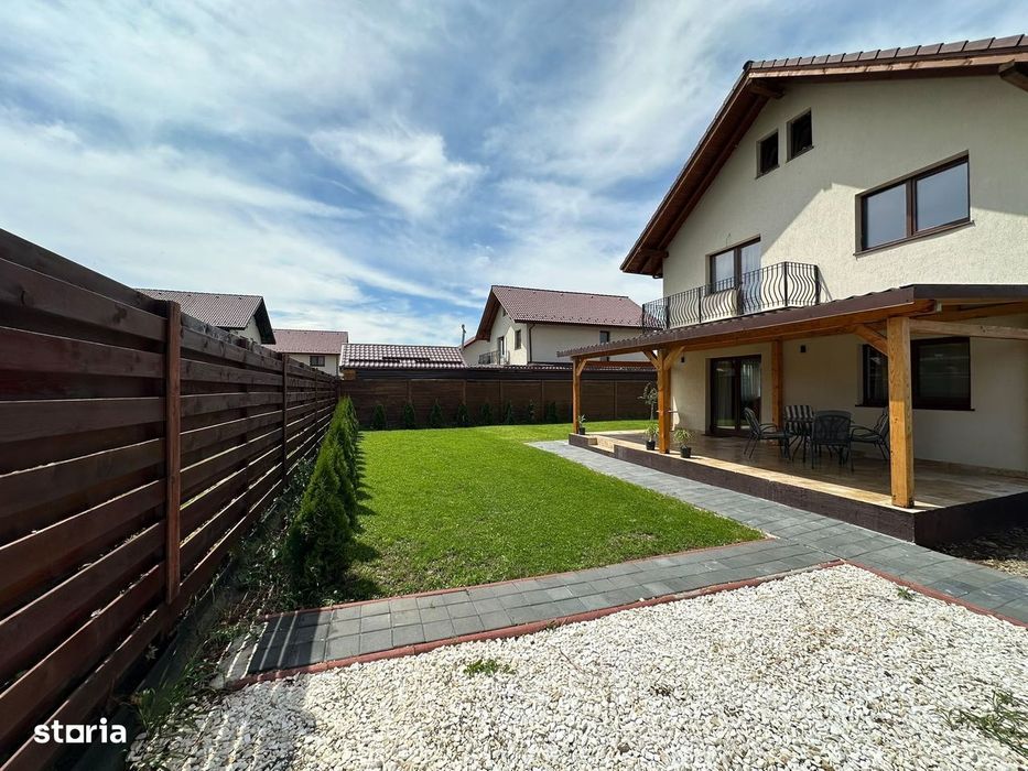 Casă single de vânzare - Cartier Izvor