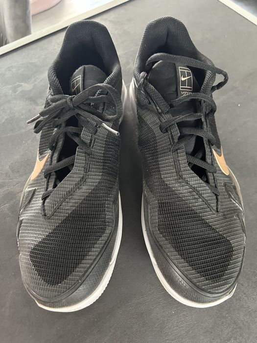 Дамски маратонки Nike