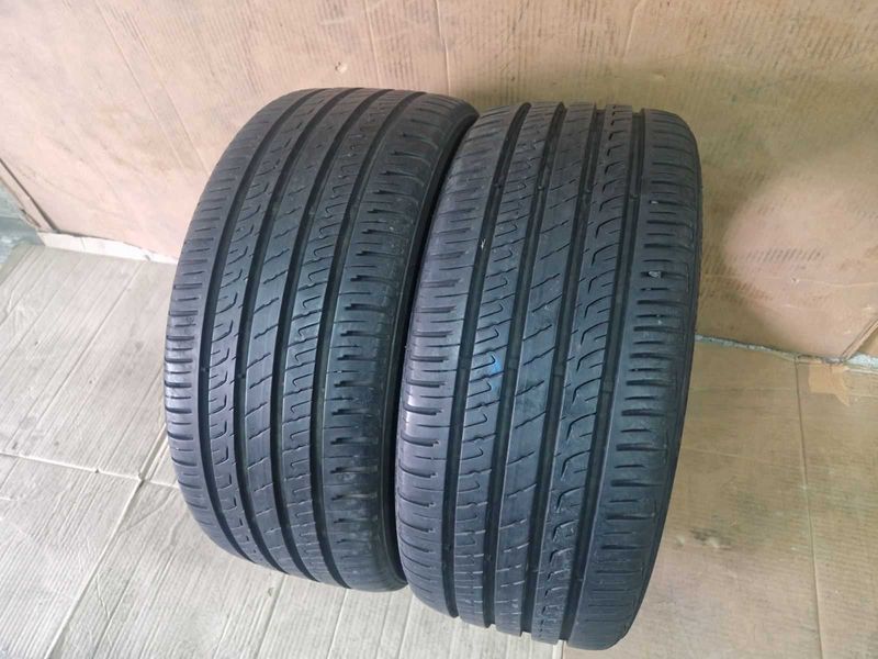 2 Barum R18 225/40
летни гуми DOT1322