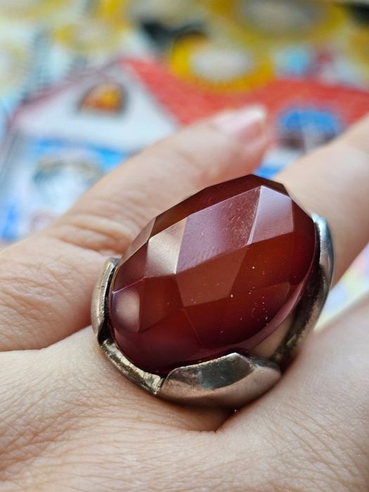 Масивен сребърен пръстен с Карнеол