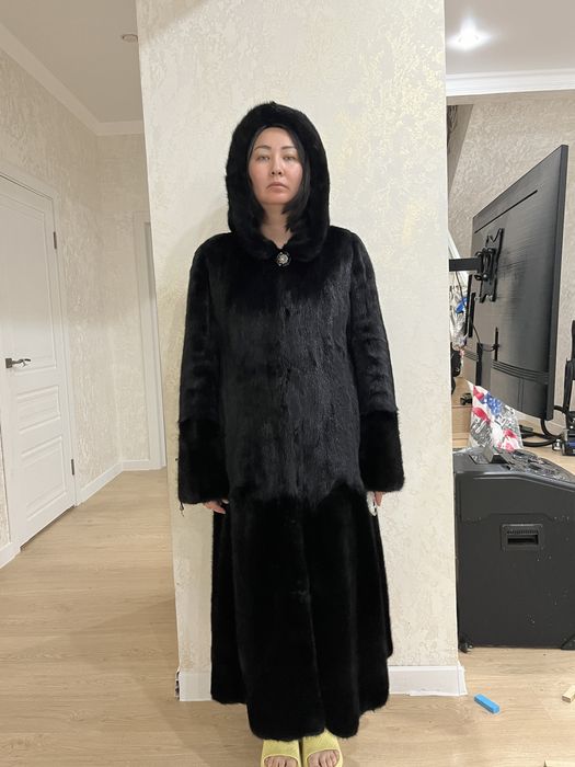 Продам норковую шубу