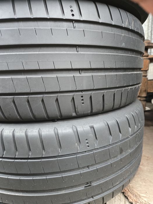 4бр. 245 45 18 Michelin летни.