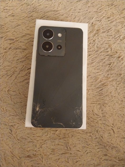 Продам смартфон Vivo Y36