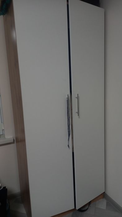 Шкаф и раскладной диван