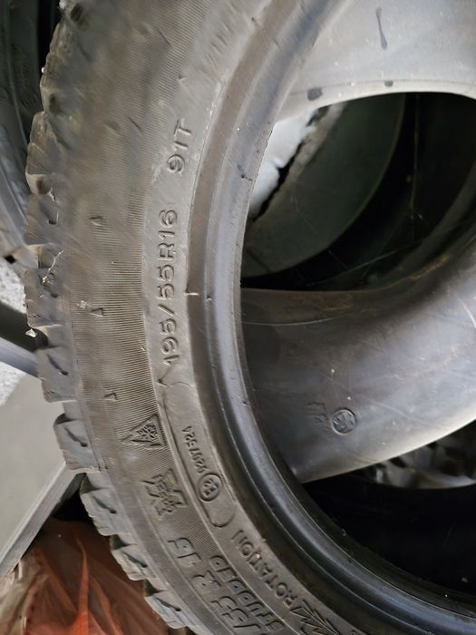 Зимние шины шипованые 16