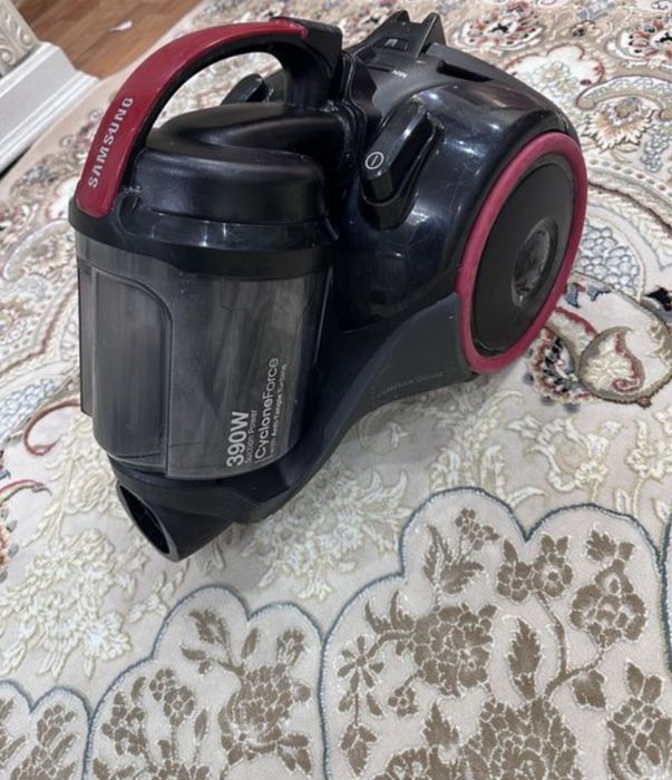 Пылесос samsung  оригинал отличный доставка3