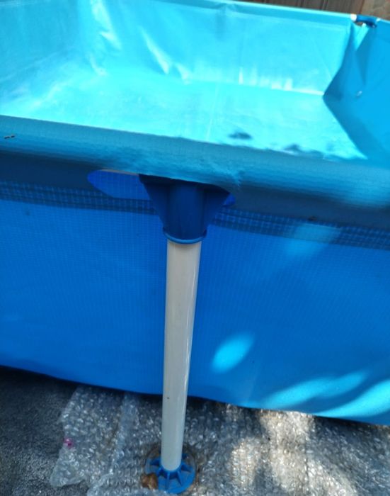 Vand piscină nouă,plus husa de protecție