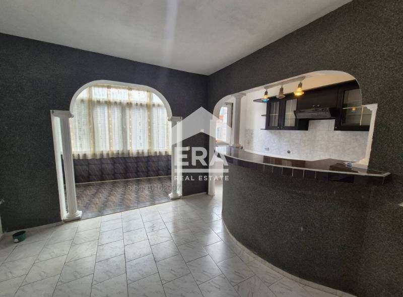 Продава се Тристаен апартамент в Хасково, Каменни - 83 кв.м за 1085 €/кв.м - Снимка #1