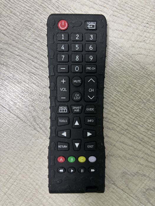 Бебешки играчки дрънкалки и играчки със звуци