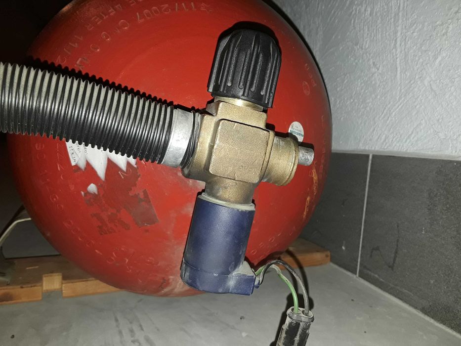 Метанова бутилка