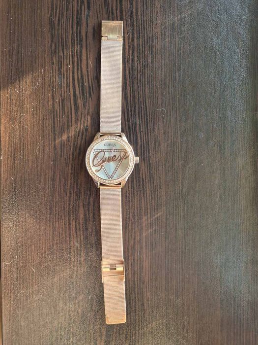 Guess 36mm дамски часовник