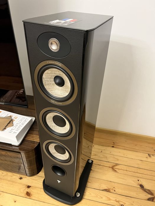 Focal Aria 926 колони