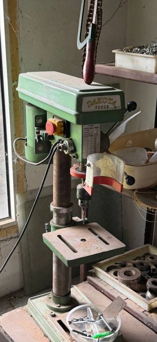 Настолна колонна бормашина Dakota Tools – 12 скорости