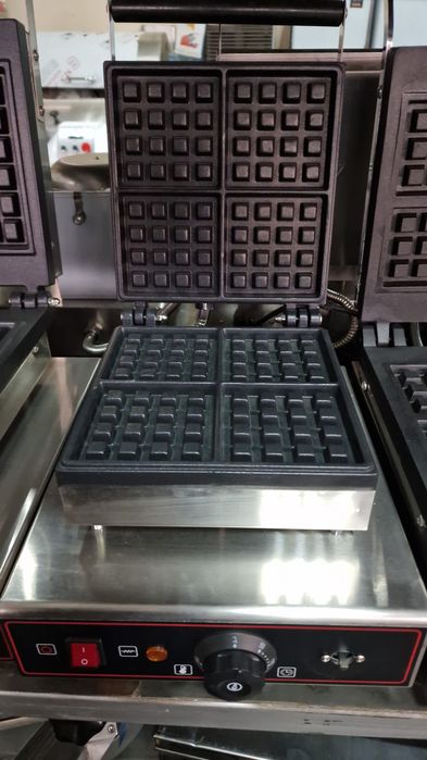 Вафельница бельгийская