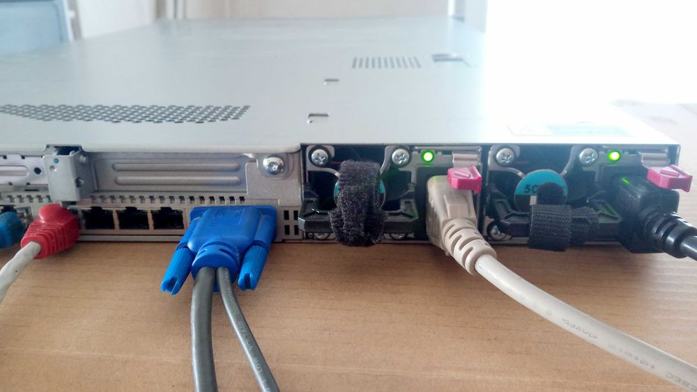 CTO: Сървър HPE DL360G9 4LFF 2*Xeon Е5-2660v4 14C 2.2-3.2GH 32GB H440A