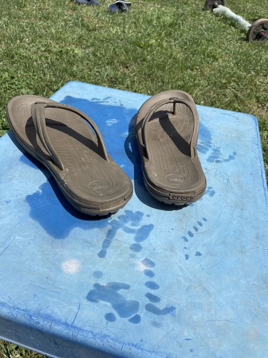 Șlapi baie plaja originali Crocs  stare foarte bună mărimea 43