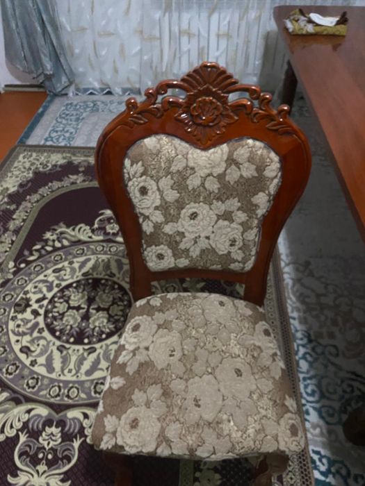 Стол,стулия для зала