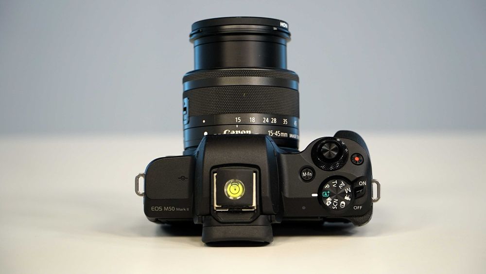 Canon EOS M50 Mark II + Обектив 15-45mm
