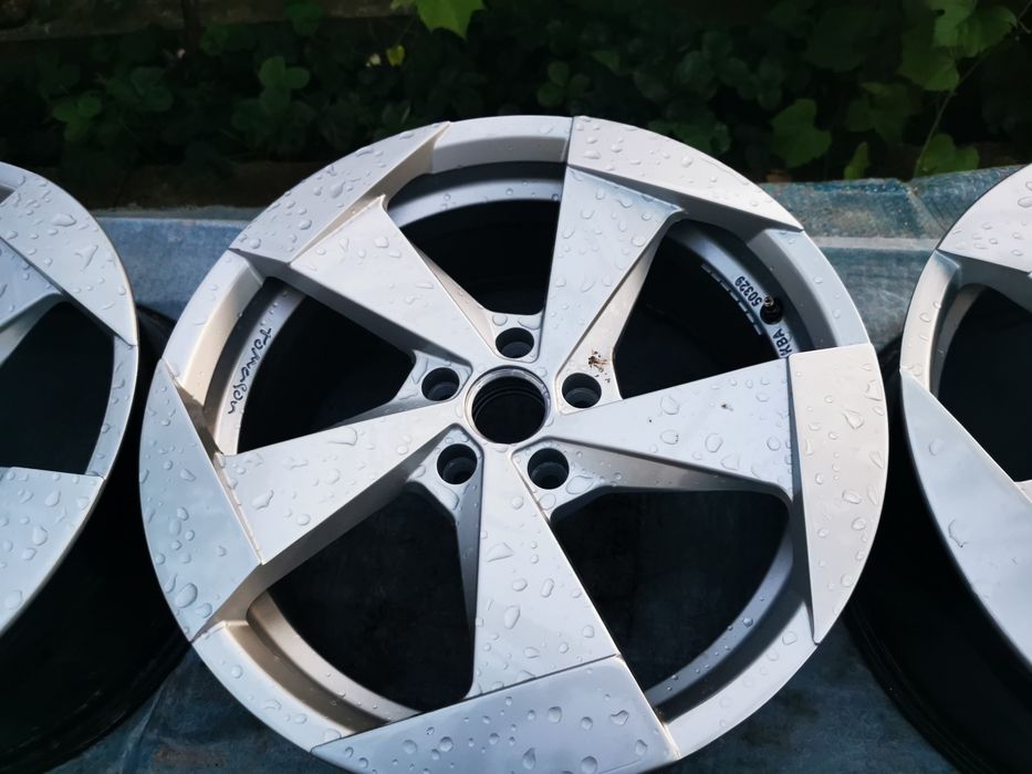 Jante 19 inci Toyota tomason
