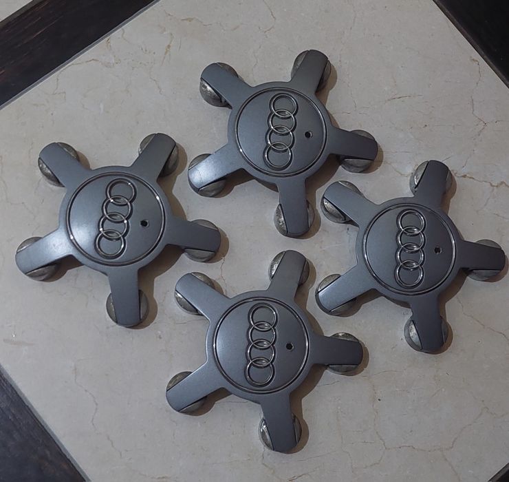Колпачки ступицы Audi