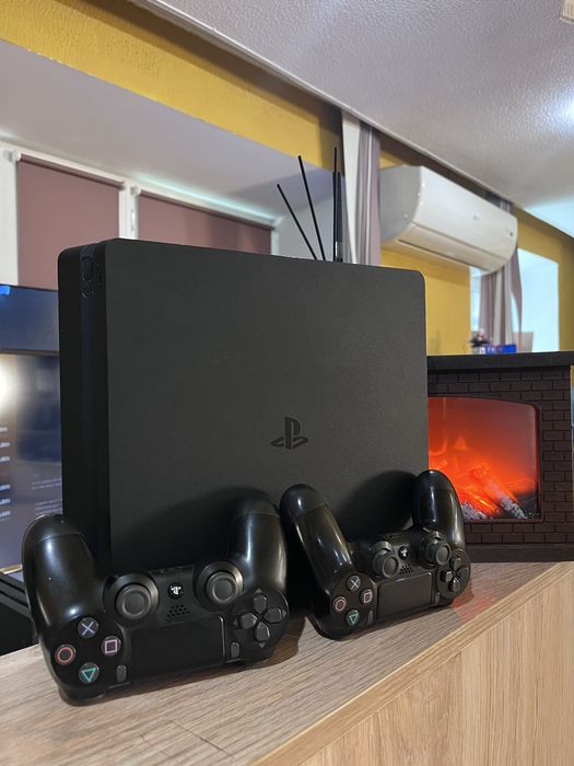 PlayStation 4 slim 1TB 2 геймпада + 15 игр в подарок