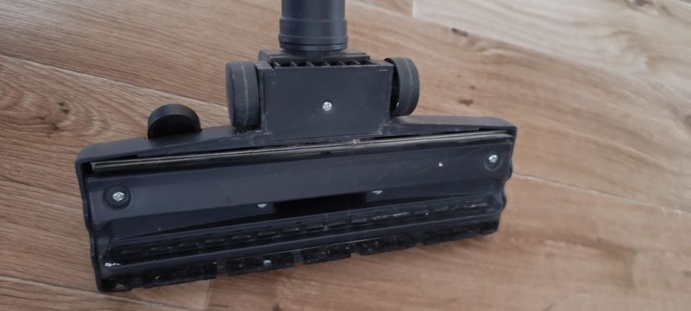 Продам пылесос LG