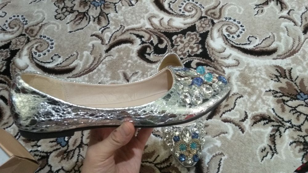 Новая обувь 38 размер