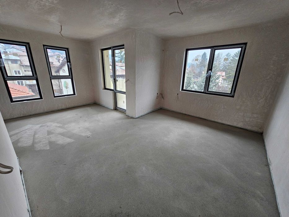 Продава се Двустаен апартамент в Велинград - 68 кв.м за 1000 €/кв.м - Снимка #2