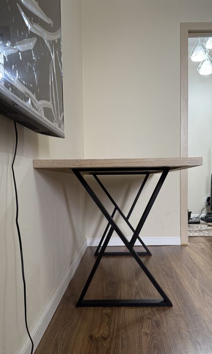 Стол для учебы / работы