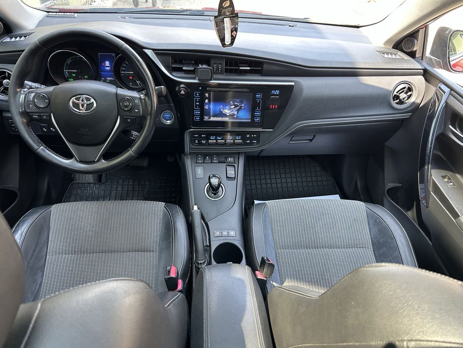 Toyota Auris 1.8 Hybrid