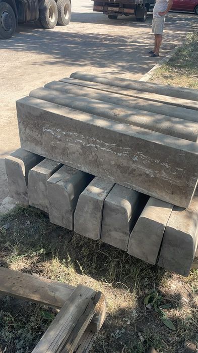 Продам дорожный бордюр бу