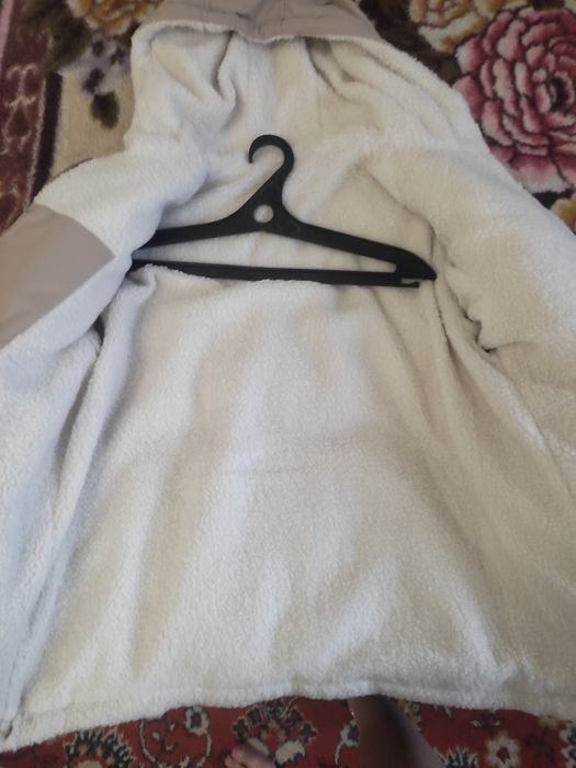 Продам куртку женскую новый